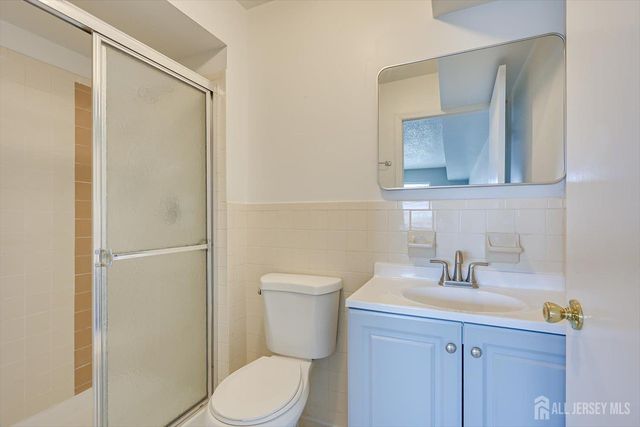 1607 Edison Glen Terrace, Edison, NJ 08837