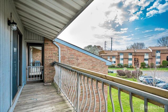 1607 Edison Glen Terrace, Edison, NJ 08837