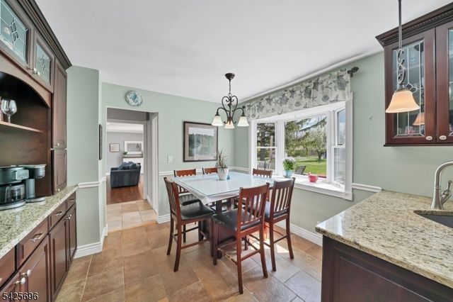 30 Aldersgate Cir, Mount Olive Twp., NJ 07828