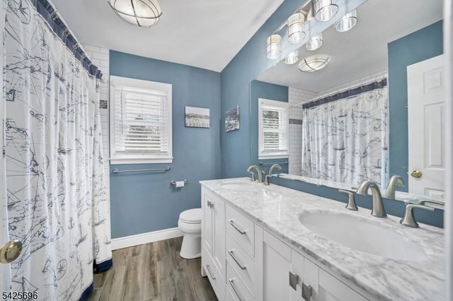 30 Aldersgate Cir, Mount Olive Twp., NJ 07828