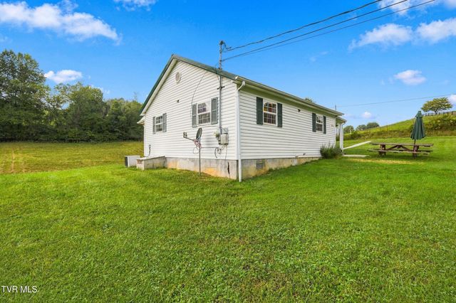 22358 Apache Lane, Bristol, VA 24202