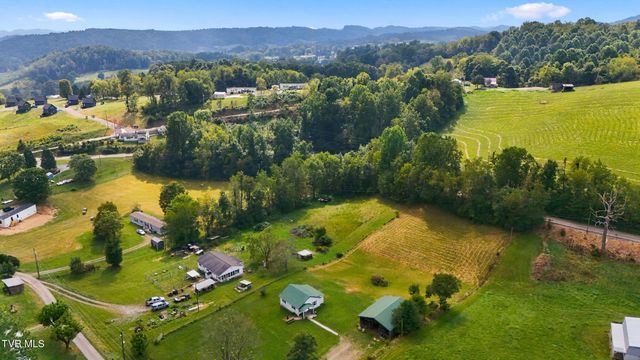 22358 Apache Lane, Bristol, VA 24202