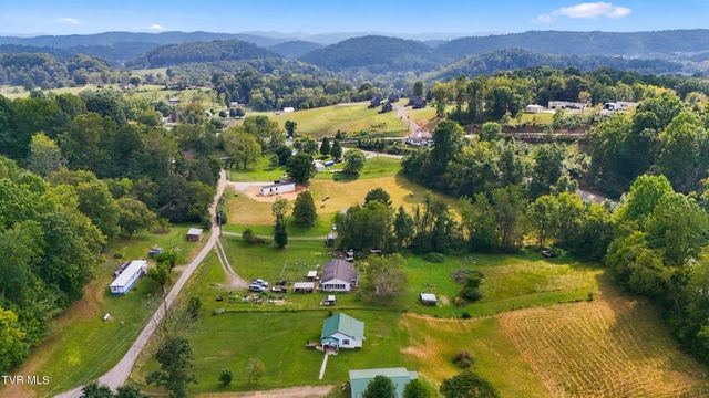 22358 Apache Lane, Bristol, VA 24202