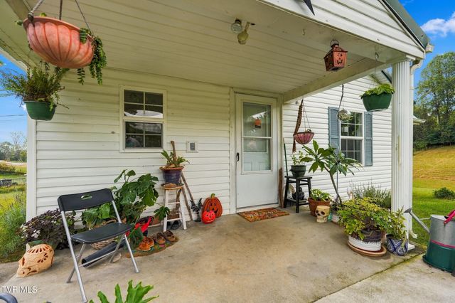 22358 Apache Lane, Bristol, VA 24202