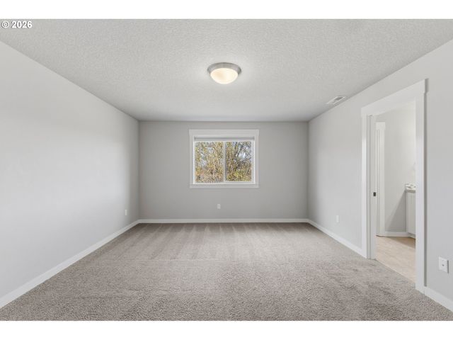 7036 N MONTGOMERY Way, Ridgefield, WA 98642