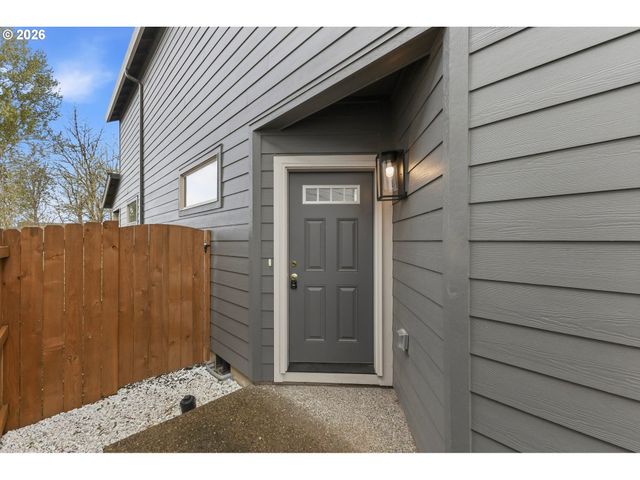 7036 N MONTGOMERY Way, Ridgefield, WA 98642