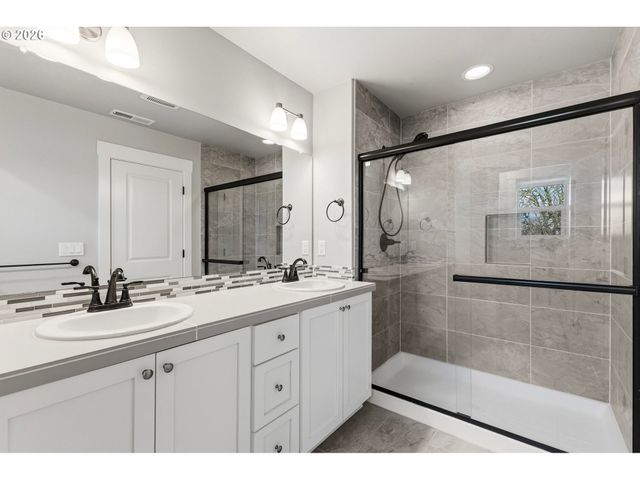 7036 N MONTGOMERY Way, Ridgefield, WA 98642