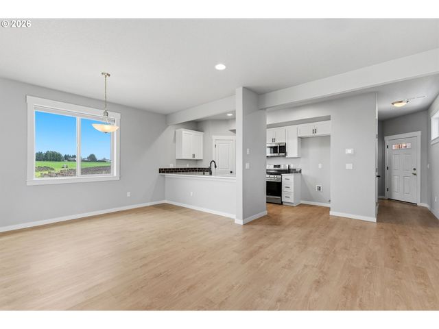 7036 N MONTGOMERY Way, Ridgefield, WA 98642