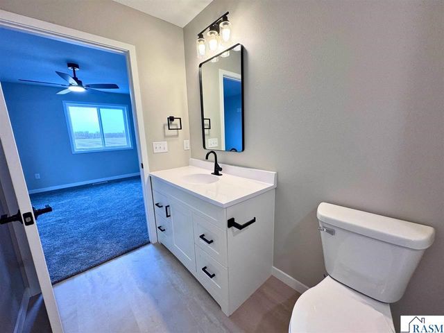 3202 Scotch Lane, Mankato, MN 56001