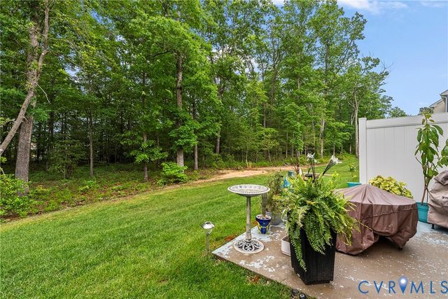 10844 Genito Square Dr, Midlothian, VA 23112