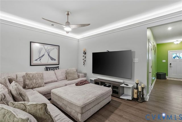 10844 Genito Square Dr, Midlothian, VA 23112