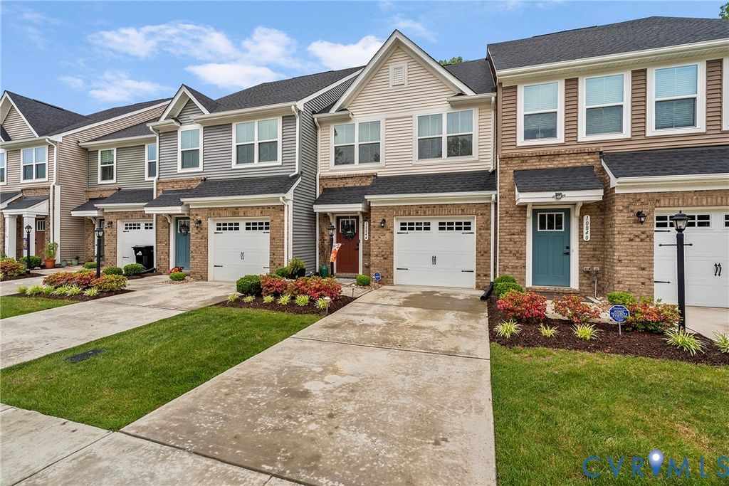 10844 Genito Square Dr, Midlothian, VA 23112