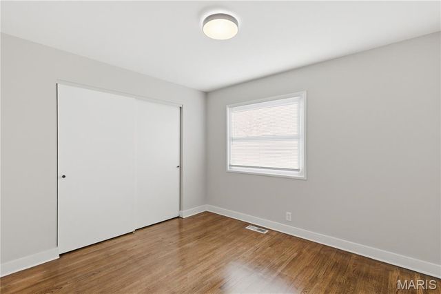 1 Hazelnut Court, Florissant, MO 63033