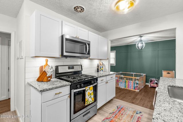 2960 Rio Rita Ave, Louisville, KY 40220