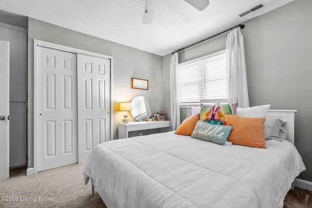 2960 Rio Rita Ave, Louisville, KY 40220