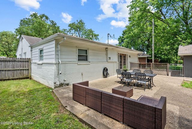 2960 Rio Rita Ave, Louisville, KY 40220