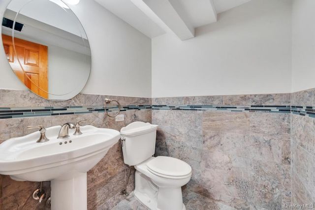 16211 12th Road, Whitestone, NY 11357