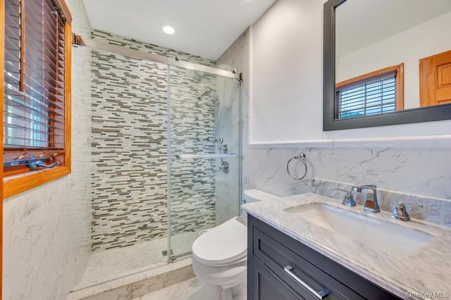 16211 12th Road, Whitestone, NY 11357