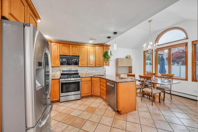 16211 12th Road, Whitestone, NY 11357