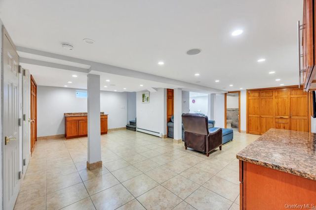 16211 12th Road, Whitestone, NY 11357