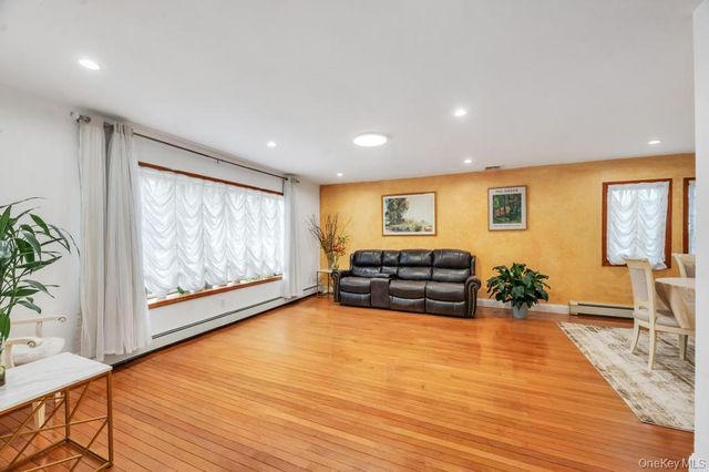 16211 12th Road, Whitestone, NY 11357