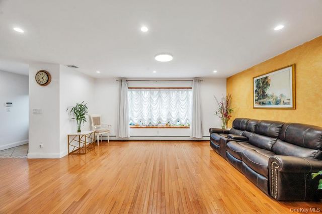 16211 12th Road, Whitestone, NY 11357