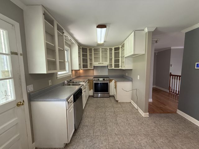 1004 Red Oak Dr, Greenbrier, TN 37073
