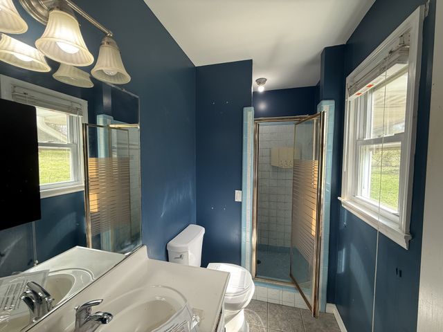 1004 Red Oak Dr, Greenbrier, TN 37073
