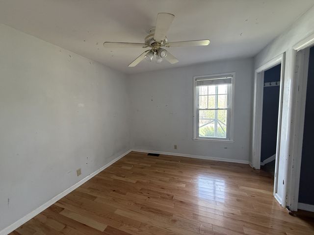 1004 Red Oak Dr, Greenbrier, TN 37073