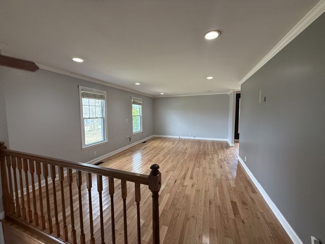 1004 Red Oak Dr, Greenbrier, TN 37073