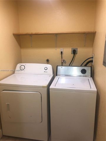 2834 NW 55th Avenue 1C, Lauderhill, FL 33313