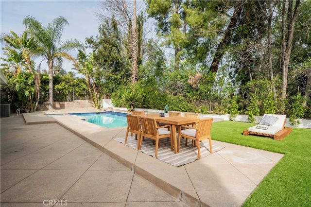 5720 Wilhelmina, Woodland Hills, CA 91367