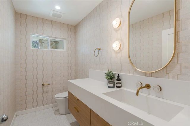 5720 Wilhelmina, Woodland Hills, CA 91367