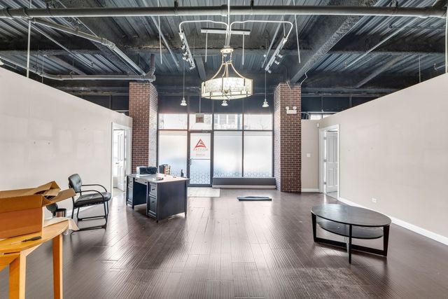 1610 S Halsted Street, Chicago, IL 60608