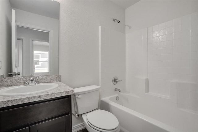 1619 N 12th Street, Waco, TX 76707