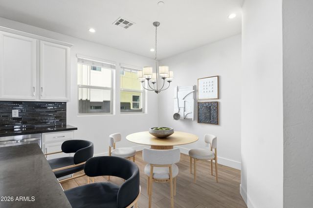 820 N 8TH Avenue 24, Phoenix, AZ 85007