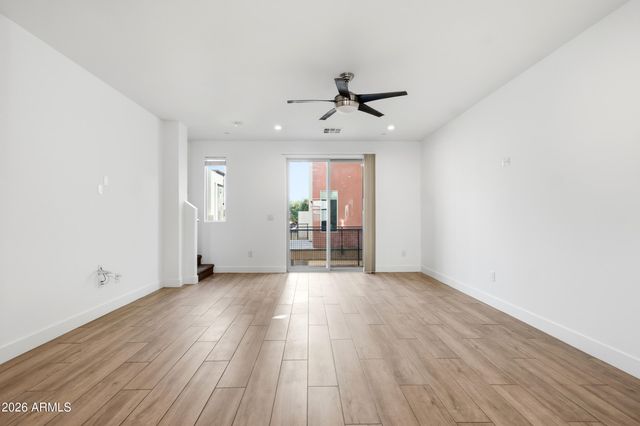 820 N 8TH Avenue 24, Phoenix, AZ 85007