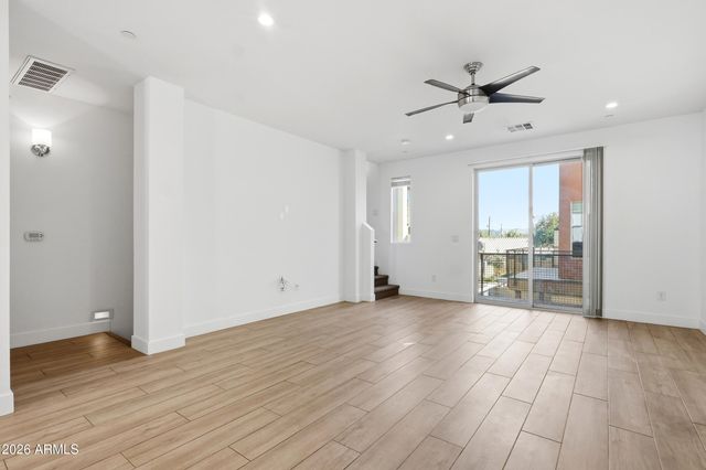 820 N 8TH Avenue 24, Phoenix, AZ 85007