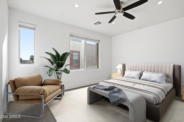 820 N 8TH Avenue 24, Phoenix, AZ 85007