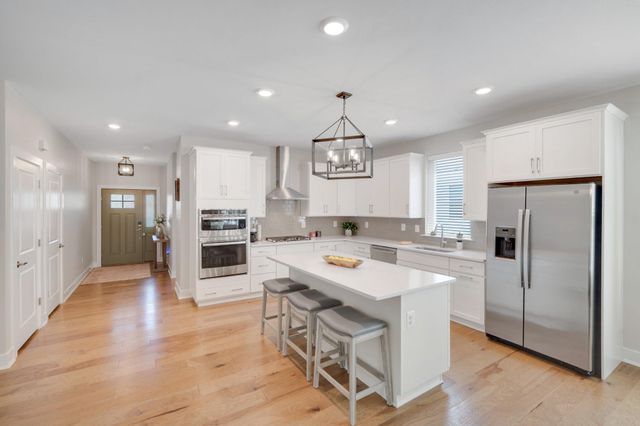 651 MAYFIELD FALLS DR, Newark, DE 19702