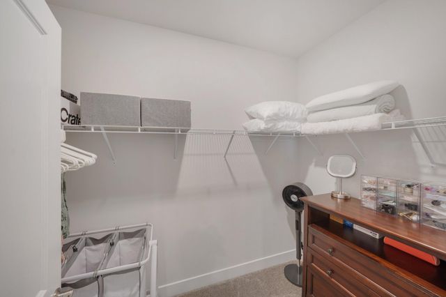 651 MAYFIELD FALLS DR, Newark, DE 19702