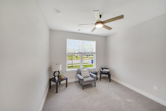 651 MAYFIELD FALLS DR, Newark, DE 19702