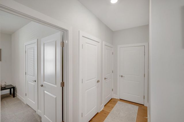 651 MAYFIELD FALLS DR, Newark, DE 19702