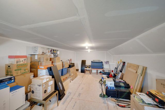 651 MAYFIELD FALLS DR, Newark, DE 19702