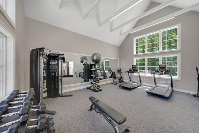 651 MAYFIELD FALLS DR, Newark, DE 19702
