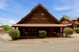 727 Golf View Boulevard, Pigeon Forge, TN 37863