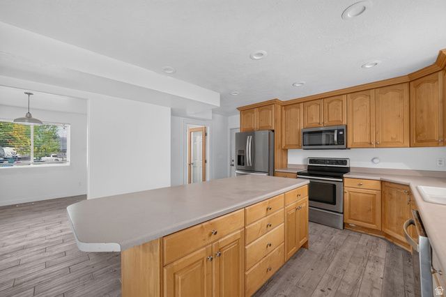 1332 N 2350 ST, Layton, UT 84040