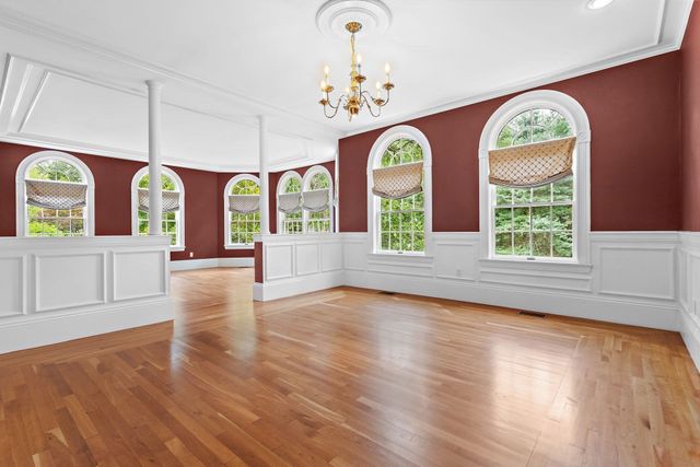 27 Carriage Drive, Lexington, MA 02420