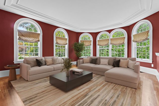 27 Carriage Drive, Lexington, MA 02420