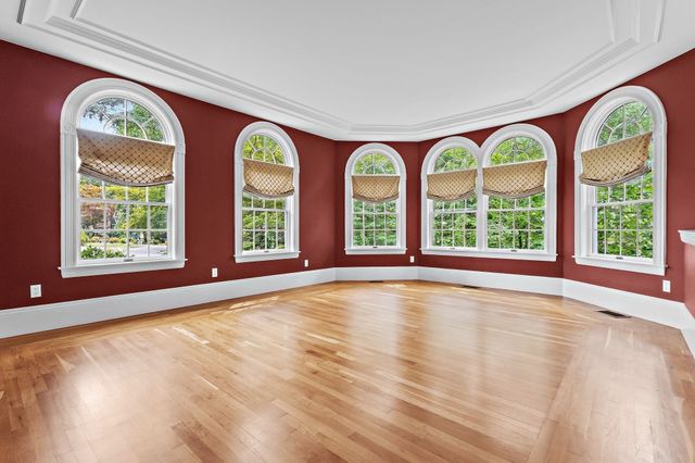 27 Carriage Drive, Lexington, MA 02420